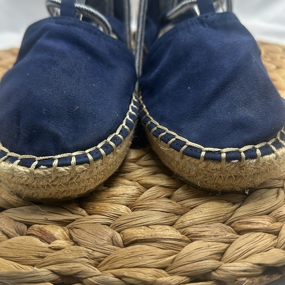 Gap Navy and White Ankle Wrap Espadrille Sandals Size 6 Vacation Frenchie - Picture 2 of 8